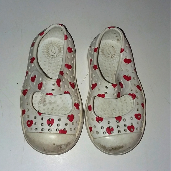 Native Shoes - Picture 1 of 7